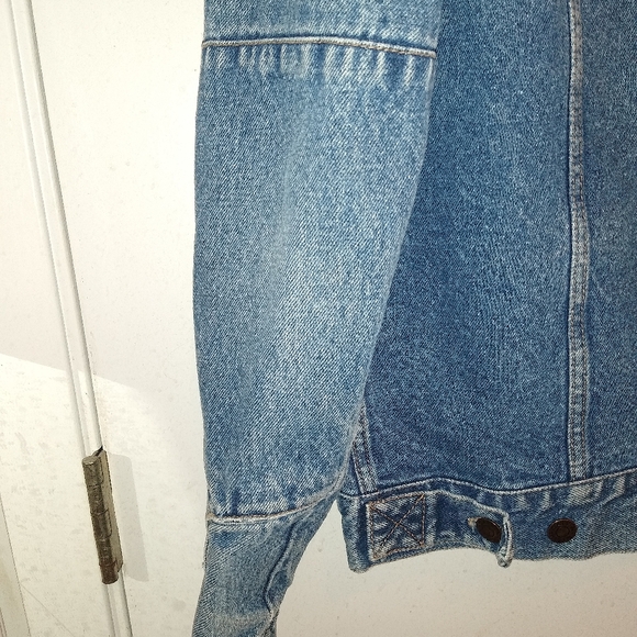VINTAGE Calvin Klein Jean Jacket Pre- Loved 100% Cotton Real Denim! - Picture 15 of 16